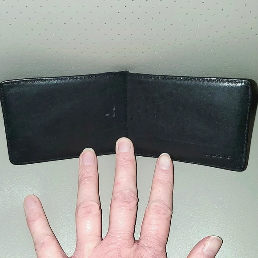 G.H. Bass & Co. Leather Card Holder Money Clip